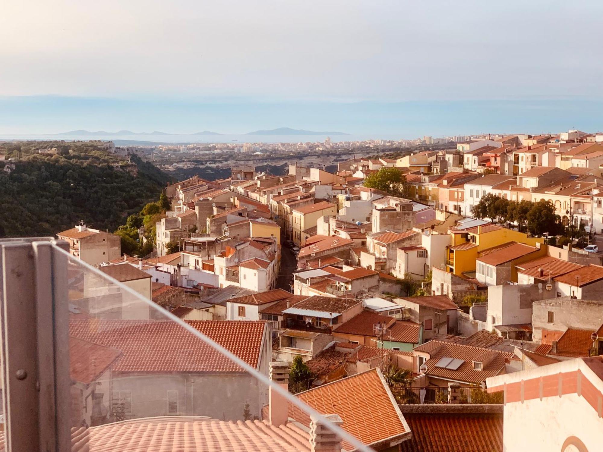 Villetta Panoramica Con Giardino Ossi Exterior photo